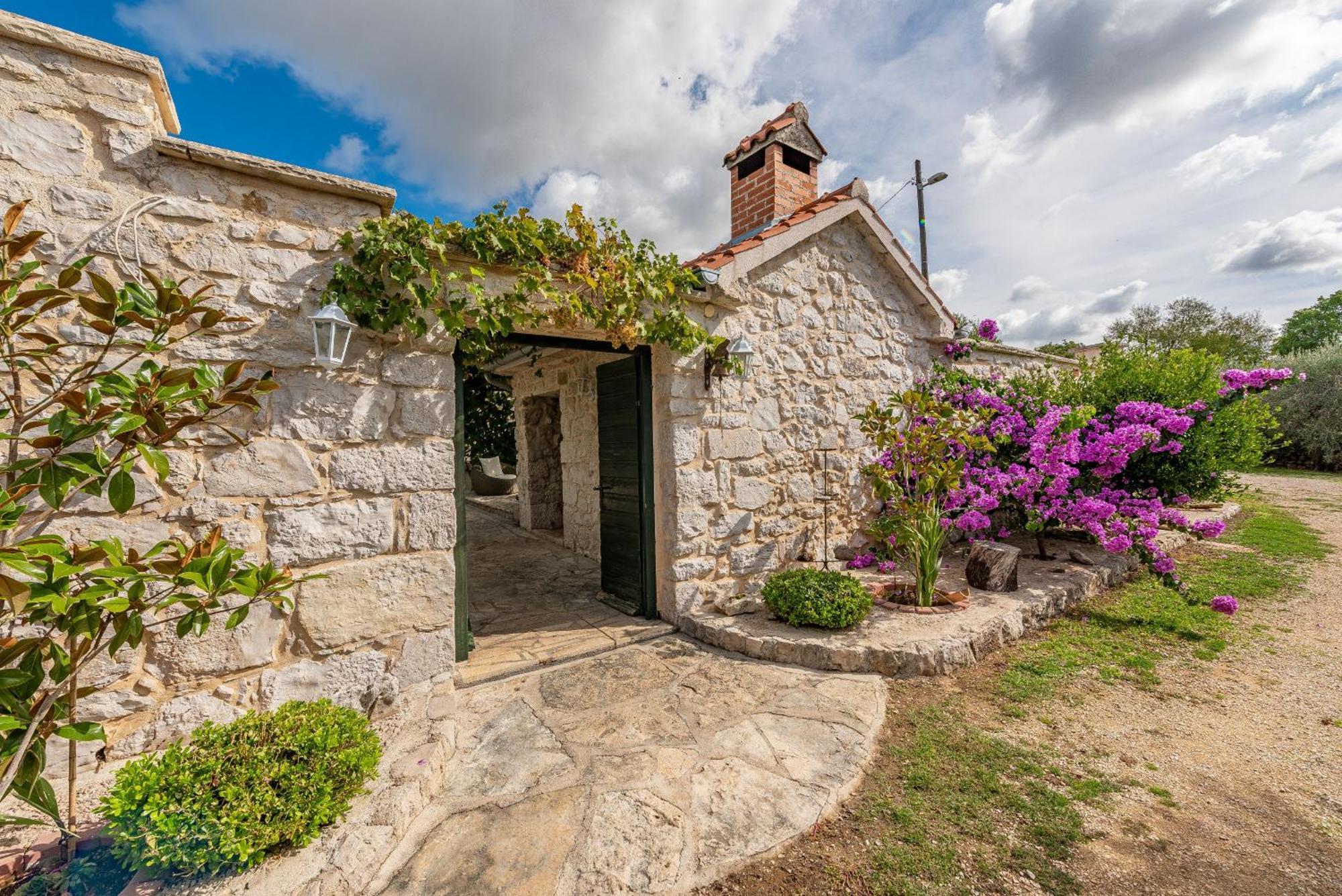 Villa Torine Zapuzane Exterior photo